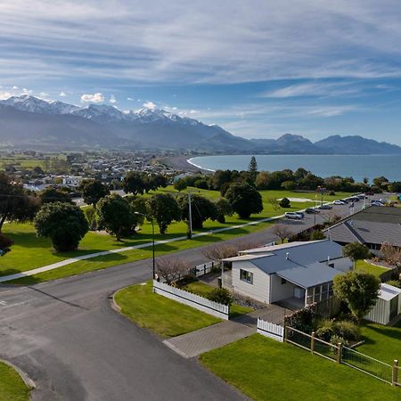 Location With Ocean And Mountain Views Villa Кайкура Екстериор снимка